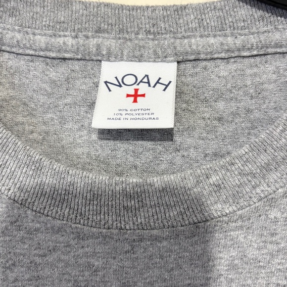 Noah NYC New York Logo T-Shirt - Picture 2 of 2